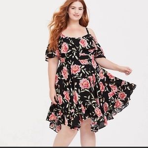 NWT Torrid Size 1 Off Shoulder Black Floral Dress